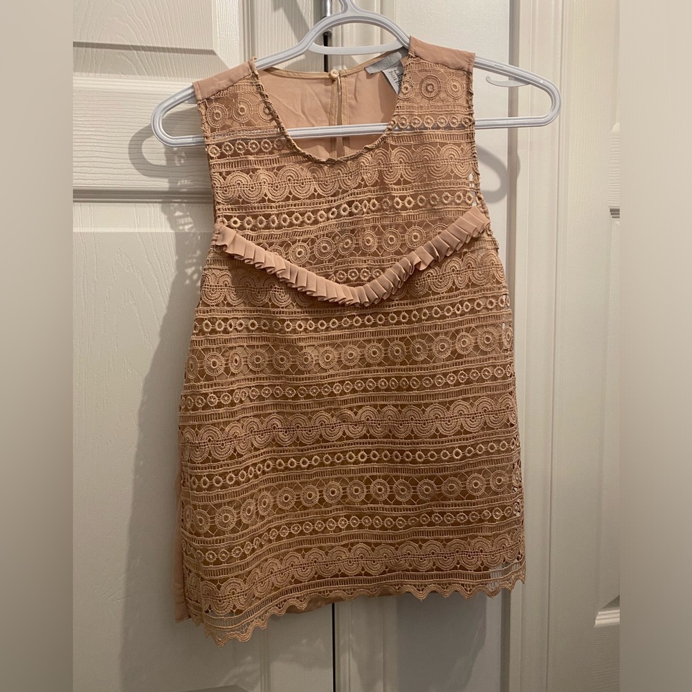 H&M peach lace crop top size 8